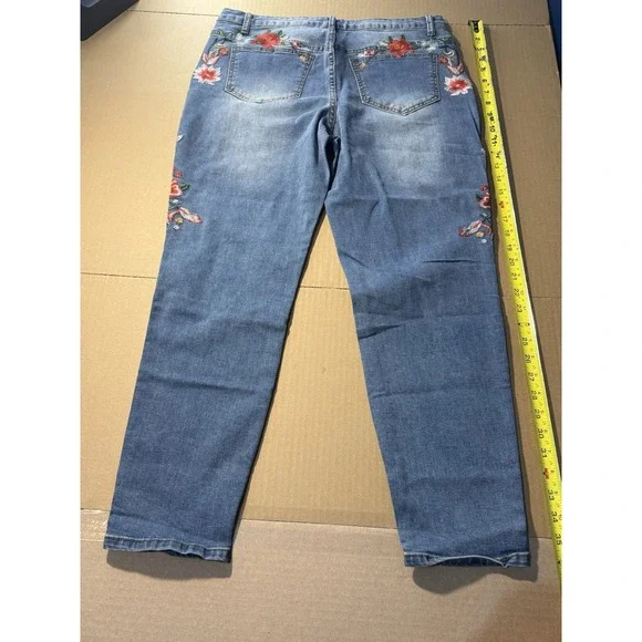 Venus Embroidered Floral Womens Jeans Women's( Size 12 )#2D - Picture 11 of 12